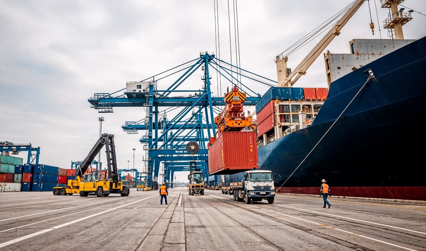 Understanding Cargo Weight and Volume Before Shipping
